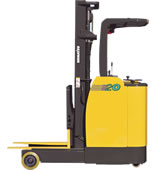 日本小松叉车(KOMATSU)AR30系列产品1-1.8吨站驾前移式叉车 BR20系列