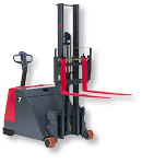 日本力至优叉车(NICHIYU)  FBD 系列.07-1吨步行式电动堆高机   FBD Series (WALKIE HIGH LIFT TYPE)