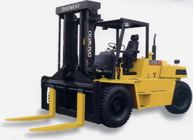 斗山内燃充气胎叉车 D150