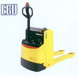 小松步行式低起升托盘运搬车 EGU