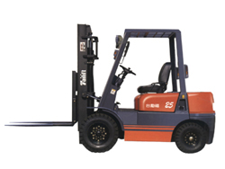 台励福平衡重叉车系列 柴油、汽油、瓦斯车型 4.0吨—5.0吨