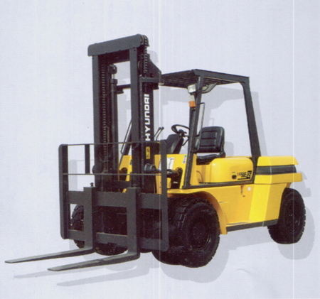 平衡重式现代柴油叉车(5.0,60.)吨四缸发动机  CPCD50E(05)/CPCD60E(05)