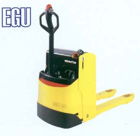 小松步行式低起升托盘运搬车 EGU
