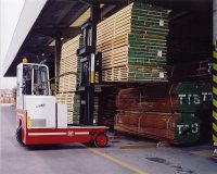 意大利BP4吨内燃多面行走叉车 QL-T4