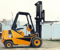 德国UMT内燃平衡重叉车 M 25 M