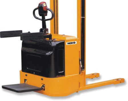 挪克（NOKO）全电动堆高车 A00196-A00197