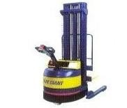 美国蓝巨(BLUE GIANT)BGN40步行式全电动堆高机 BGN40