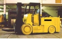 美国霍斯特R25平衡重式四轮电动叉车 R25