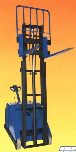美国蓝巨(BLUE GIANT)LTW series步行式电动堆高机 LTW series