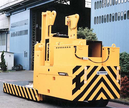日本神钢重型站驾式平台搬运车
