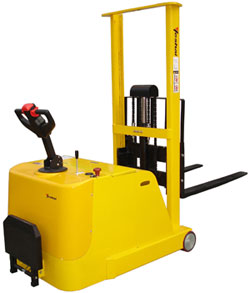 平衡式堆高叉车