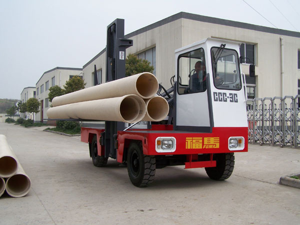 镇江福马内燃侧面叉车(装运车)