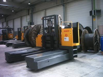 德国(Sideloading Handling Systems)EMS 70/20-21侧面叉车 EMS 70/20-21/33(06) QSt8,0