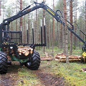芬兰(HIAB)LOGLIFT 71 F木材抓举搬运叉车 LOGLIFT 71 F