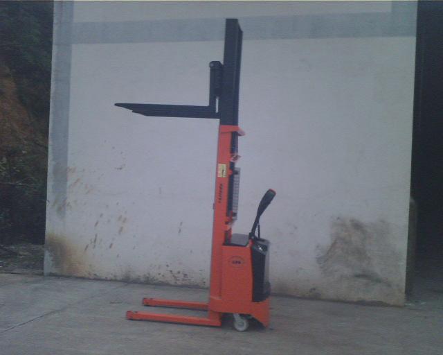 电动堆高车，电动叉车 1T*3.0M/1.5T*3.0M