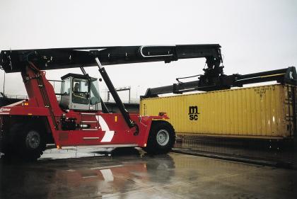 卡尔玛集装箱正面吊 DRF450-60S5K