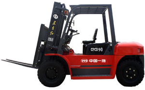 东方红叉车 CPCD90