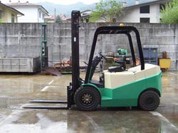 意大利ITALCARRELLI EN4 to 10 tons电动平衡重叉车 EN4 to 10 tons