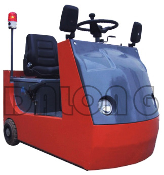 QD30 电动牵引车（牵引力：3.0 吨）