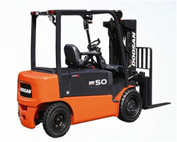 烟台斗山B40X,B45X,B50X-5电动式叉车 B40X,B45X,B50X-5