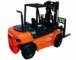 斗山D50/60/70G内燃平衡重叉车 D50/60/70G