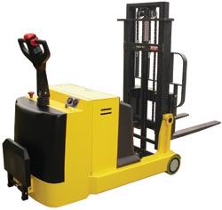 平衡式电动堆高叉车 EK10