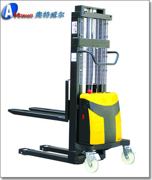 北京半电动堆高车 半电动堆高机CTD10B