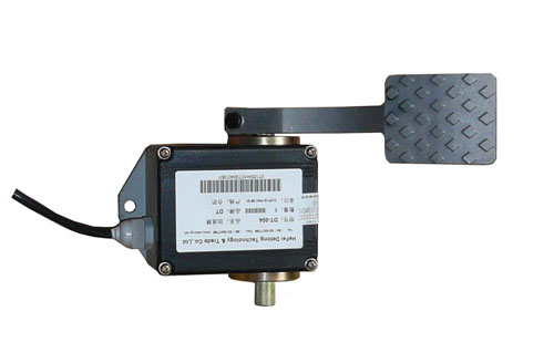 DT-004(005)加速器