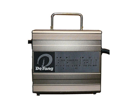 DETONG充电器
