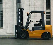 西班牙Talleres HYTSU v200 series 内燃叉车 HYTSU v200 series