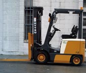 西班牙Talleres HYTSU v300 series电动叉车 v300 series