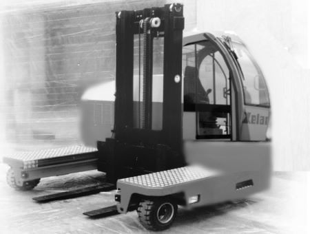 德国 xelan 4-way fork-lift