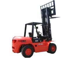 叉车 CPCD70