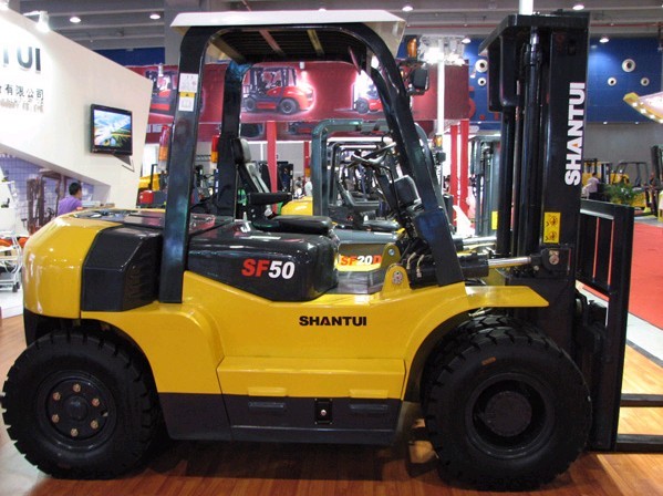 山推叉车 SF30