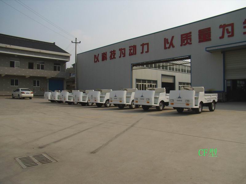 华宇：敞棚式电动搬运车 CF型