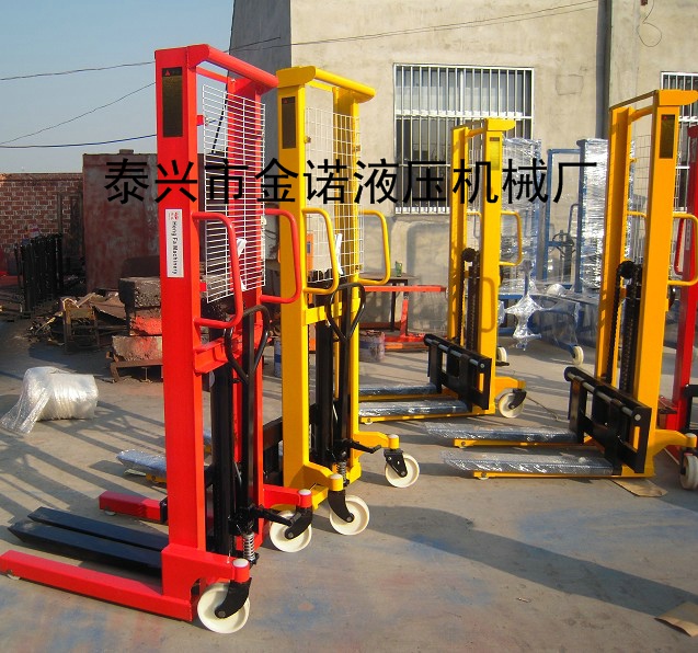 叉车电动叉车 CDD2020