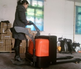 叉车|全电动叉车 CBD