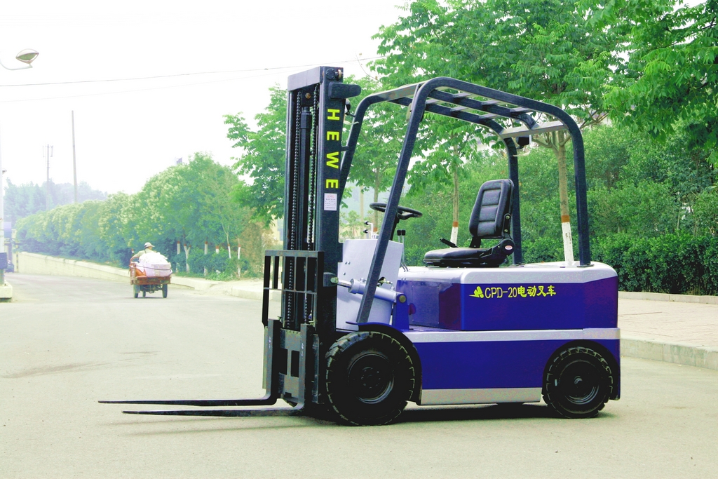 迷你型恒威电动液压叉车2吨 cpu-20