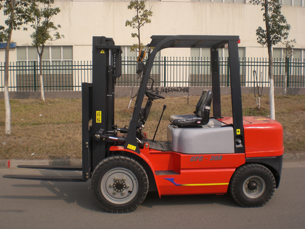 镇江福马内燃平衡重叉车