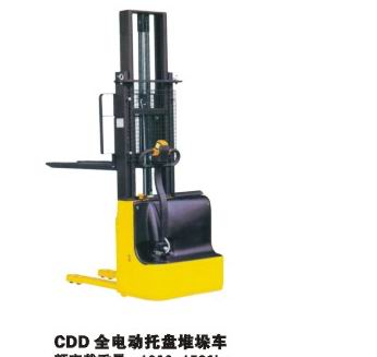 全电动堆高车 CTD