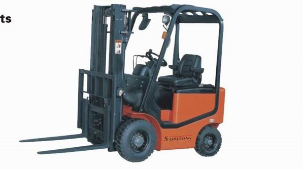 四轮平衡重式电动叉车 FE4