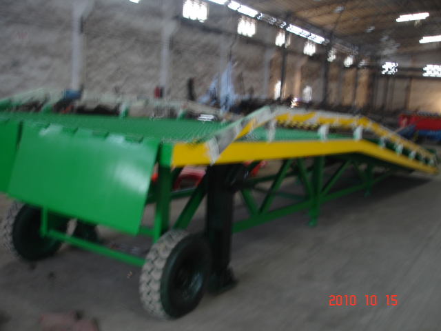 机械式移动登车作业桥 XLPD-L