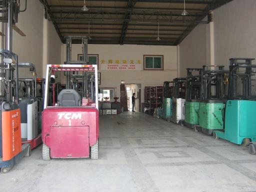 丰田7F系列电动叉车打折促销 7FBE