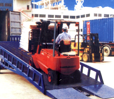 南京固定式液压登车桥 优诺特