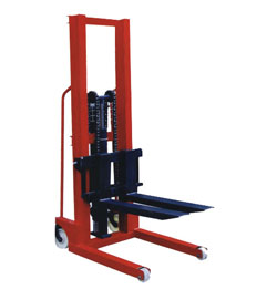 手动堆高车