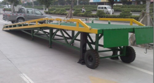 广州登车桥厂家|顺德移动式登车桥