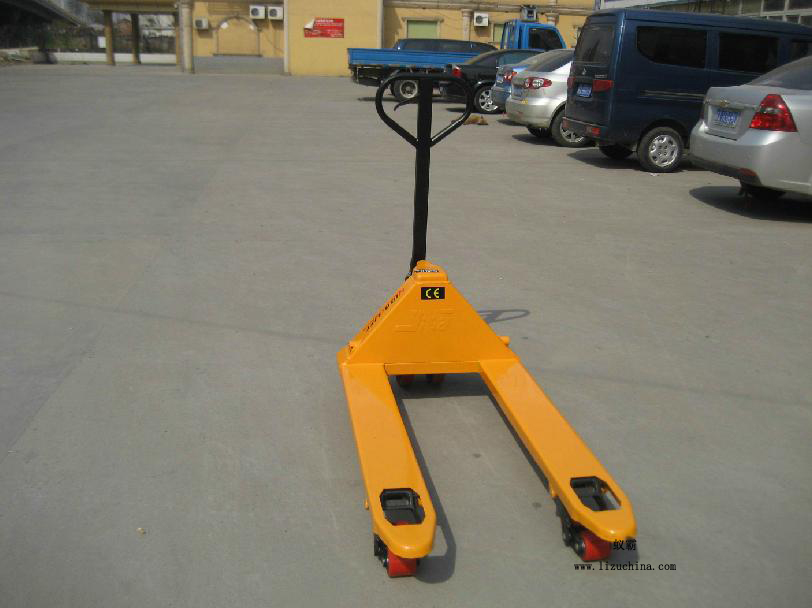 2吨手动液压搬运车北京 13439513865