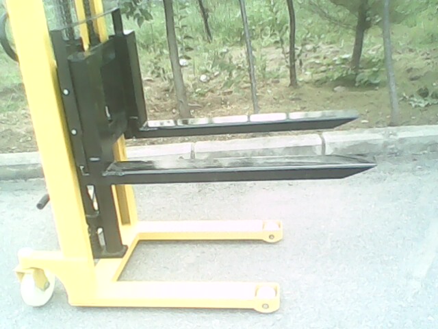 青岛液压叉车 CTY1