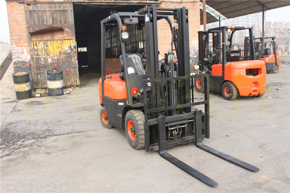 威肯1.8吨柴油叉车 1.8吨