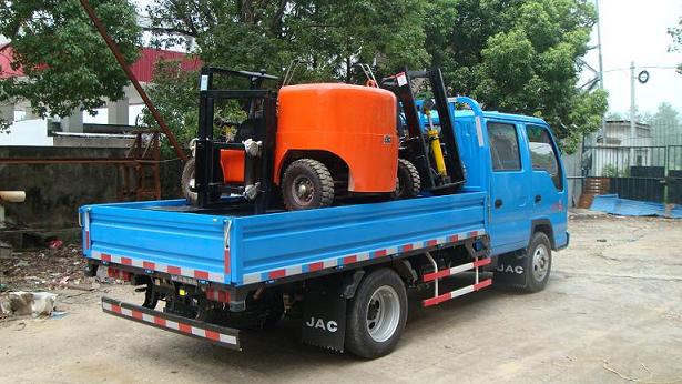 YX-83A1四轮升降多功能叉车 YX-83A1